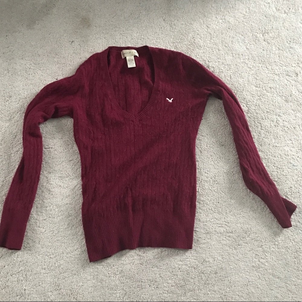 Maroon sweater